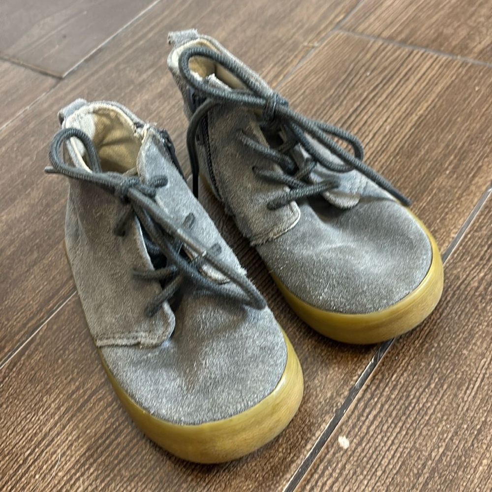 Gap suede boots gray toddler size 8
